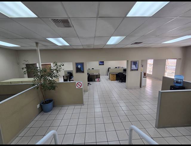 3 BEDROOM FREEHOLD FOR SALE IN ALBERTON NORTH